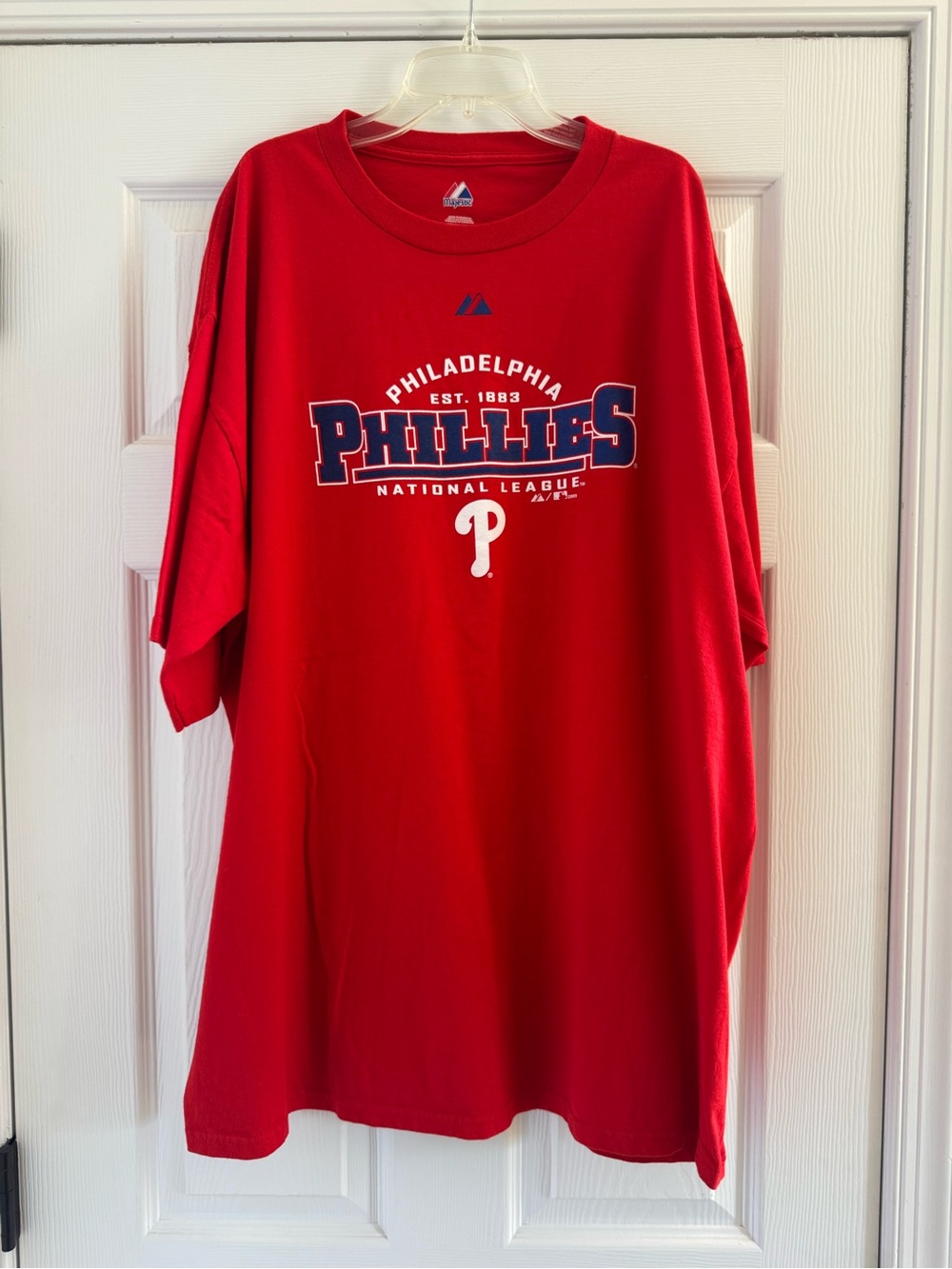 Majestic Red Philadelphia Phillies Graphic T-Shirt - Men